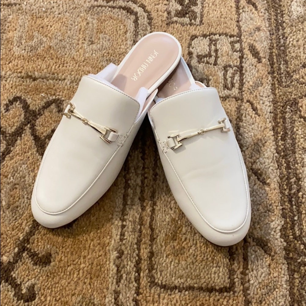 White slides / mules